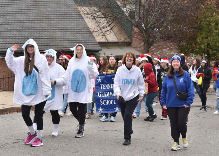 SLIDESHOW Methuen Santa Parade Gallery