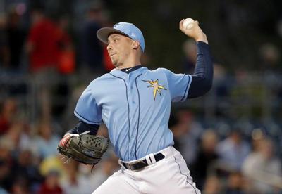 Rays reward Cy Young winner Snell in deal -- $15,000