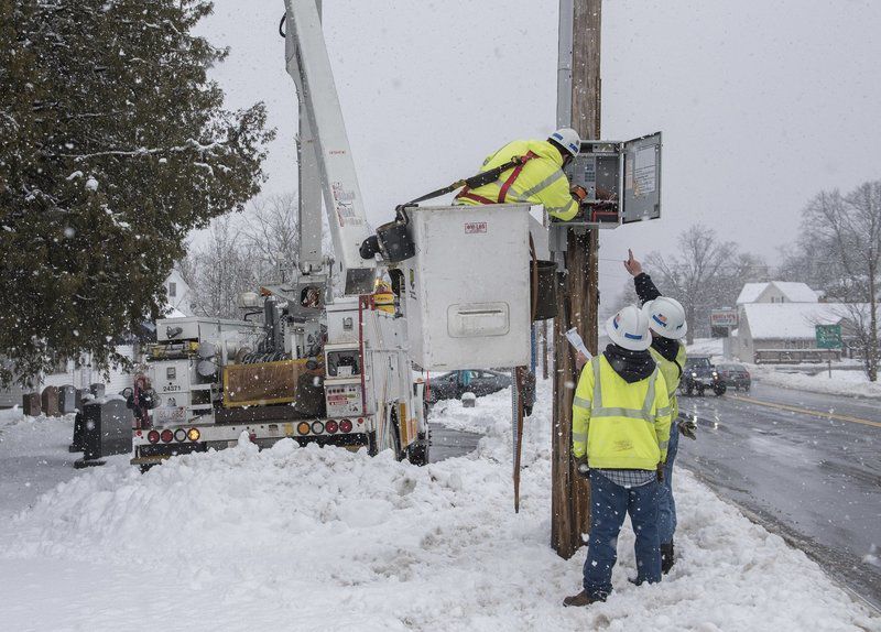 Large power outage affects nearly all Unitil customers in