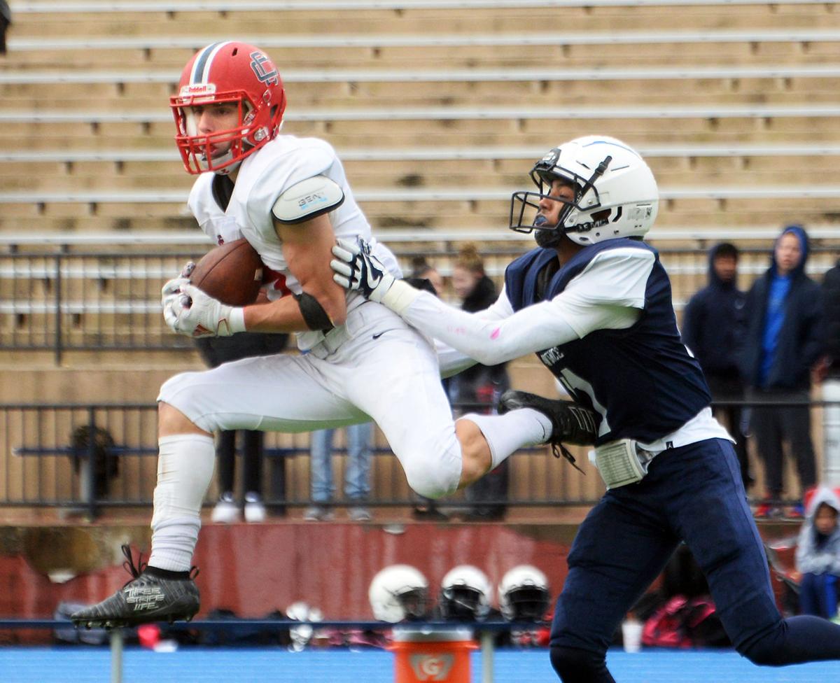 191128_ET_CRU_CCHS FOOTBALL_3.JPG