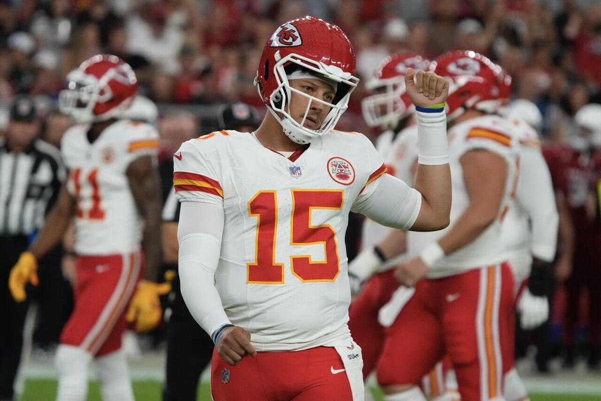 Kansas City Chiefs: Three Chiefs make top 50 in player sales