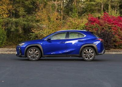 Lexus Ux Is Luxury S New Size Shape Business