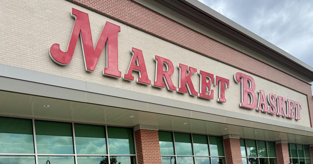 Market Basket's ousted CEO Arthur Demoulas foregoes appeal