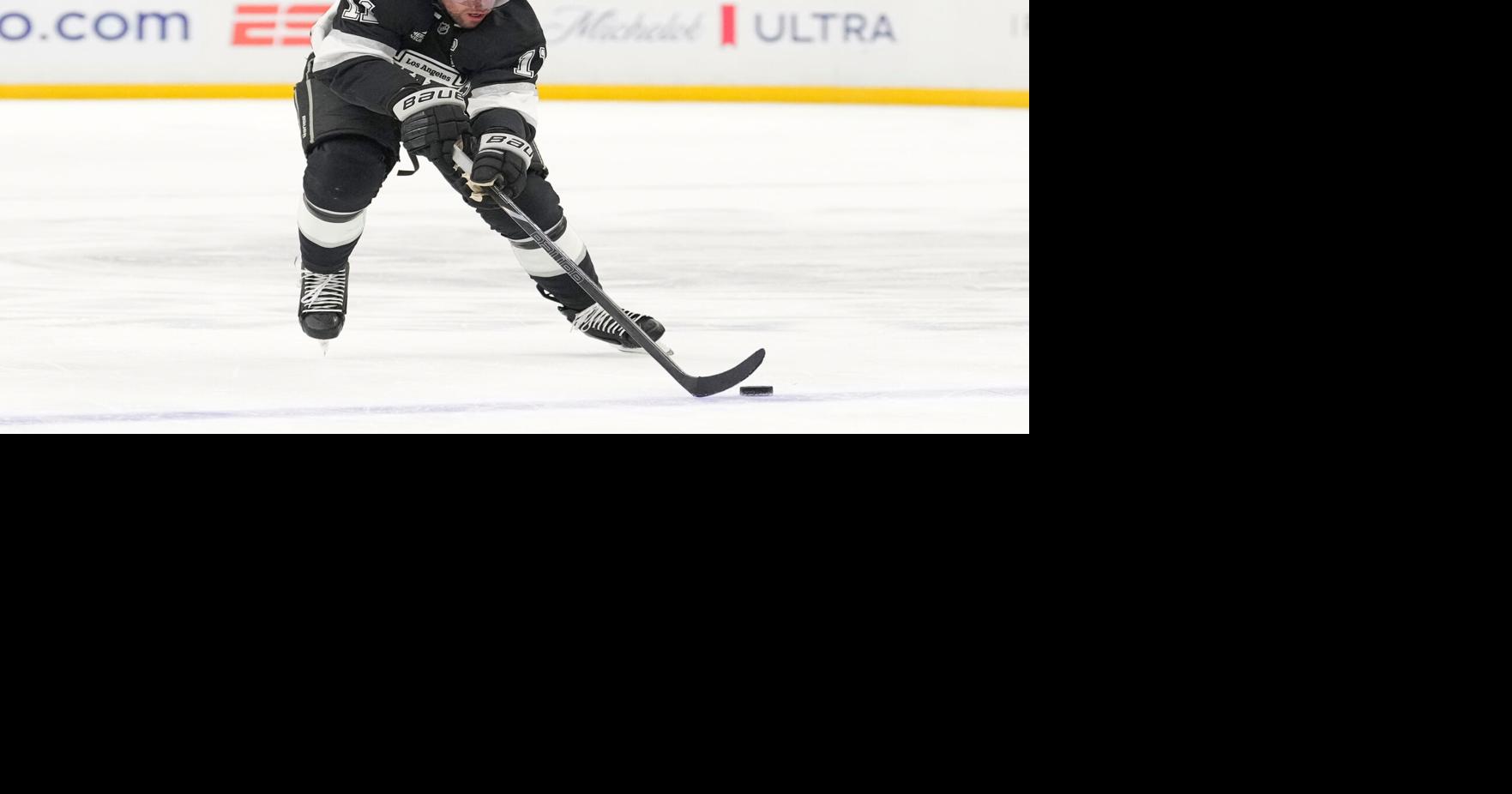 Kings' Kopitar sets franchise points record with 2 goals against Devils