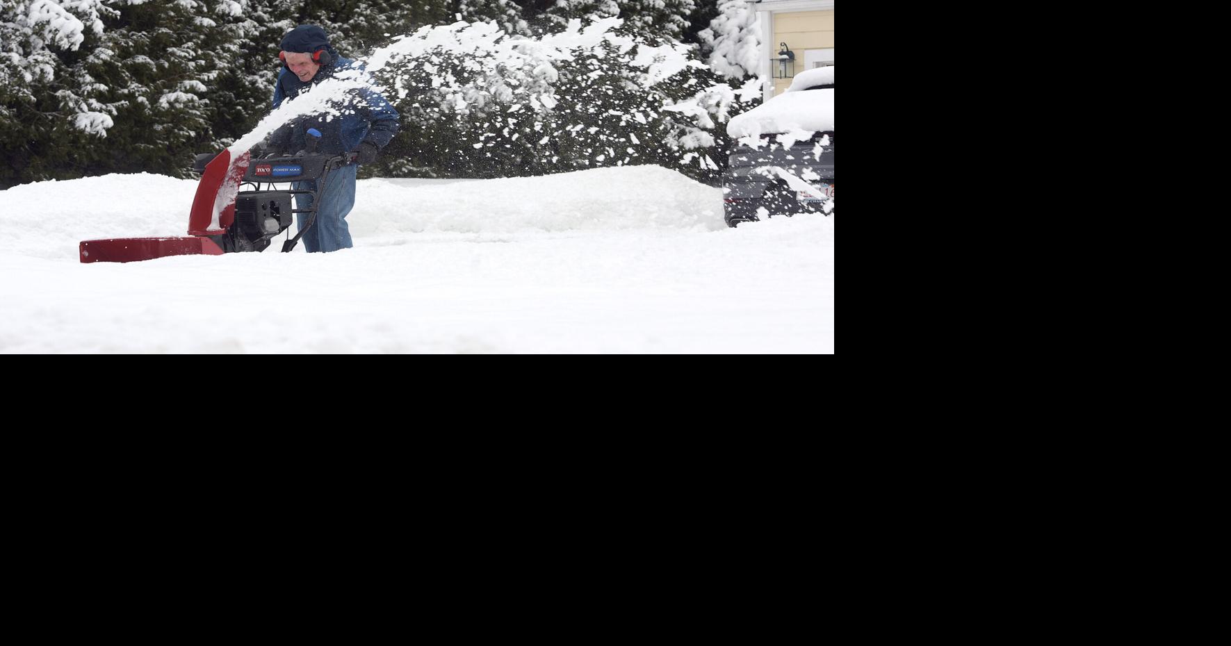 'Potentially historic' blizzard shutters schools, businesses, roads