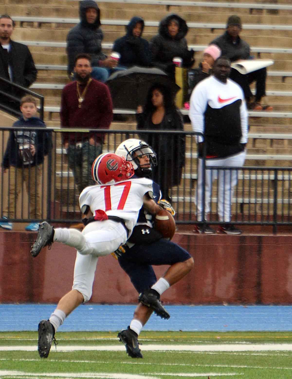 191128_ET_CRU_CCHS FOOTBALL_16.JPG