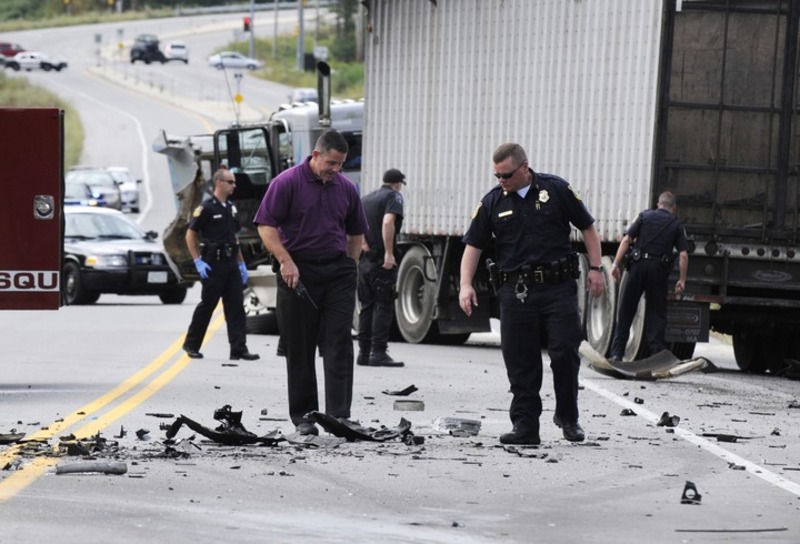 Salem fatal crash closes Route 111 for hours Local News