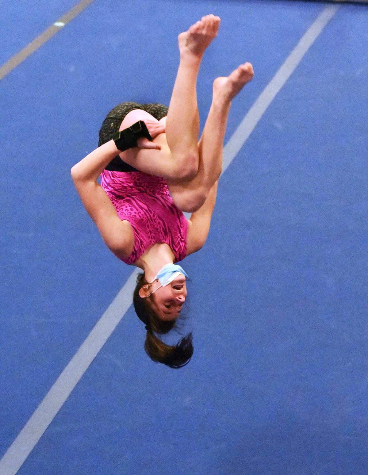 210105_ET_CRU_GirlsGymnastics_4.JPG