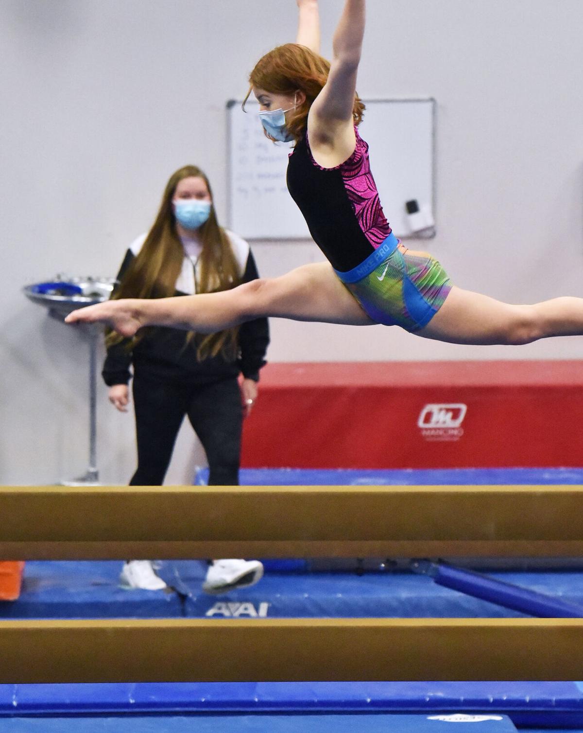 210105_ET_CRU_GirlsGymnastics_5.jpg