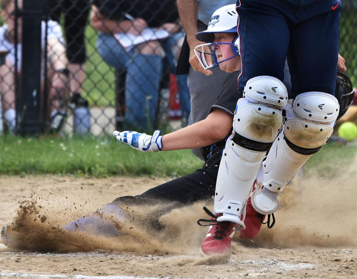 210610_ET_CRU_SOFTBALL_6.jpg