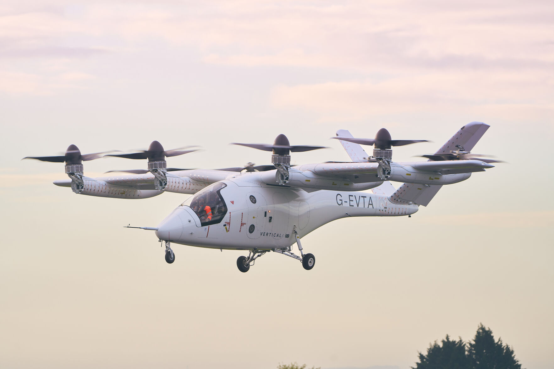 ブラック36 Vertical Aerospace Provides First Quarter Update, Achieves Key
