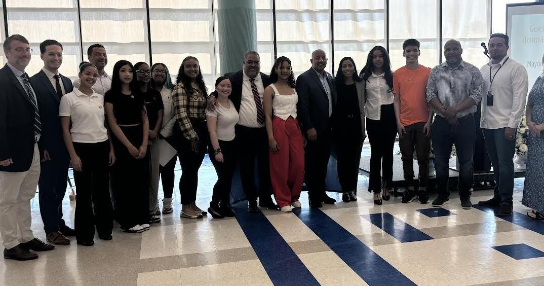 High schoolers use civics projects to better the community - Vimarsana News