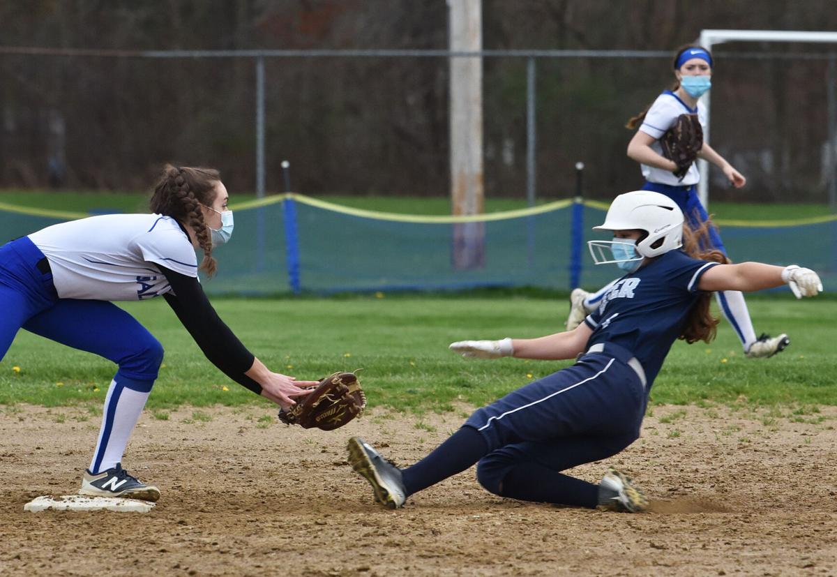 210428_ET_CRU_SOFTBALL_1.JPG