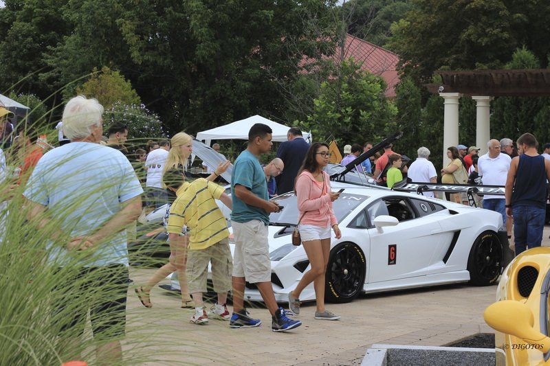 Tuscan Kitchen hosts car show New Hampshire