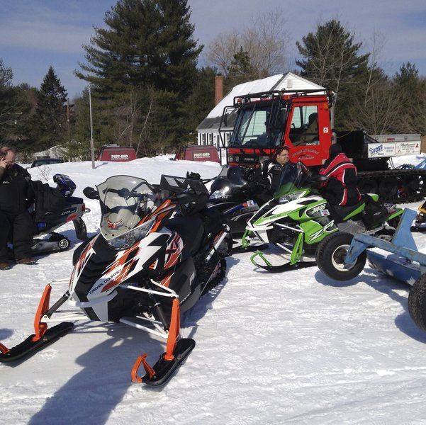 Snowmobile enthusiasts happy with the winter New Hampshire