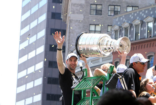 Red Sox Hold “Rolling Rally” To Celebrate Title