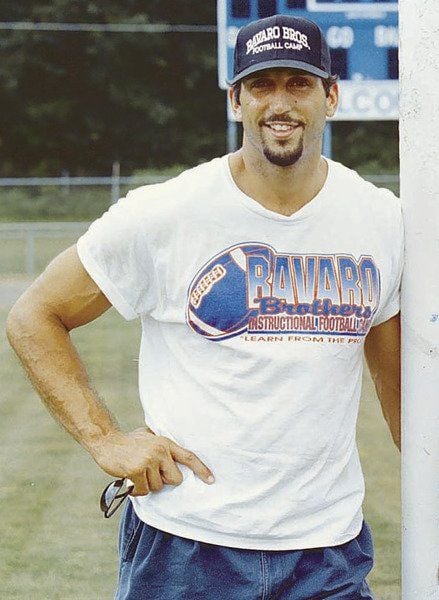 Not in Hall of Fame - 39. Mark Bavaro