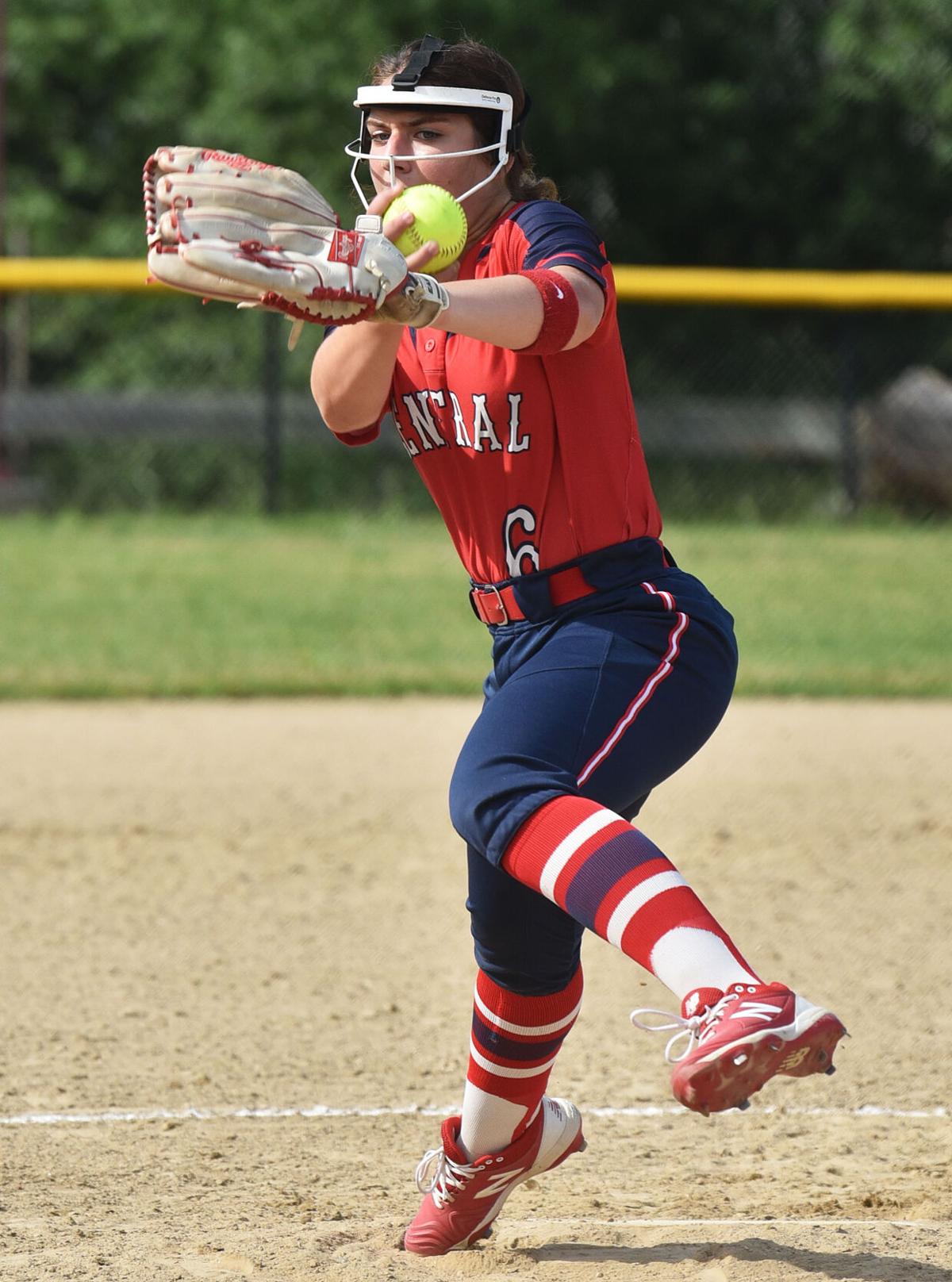 210610_ET_CRU_SOFTBALL_13.jpg