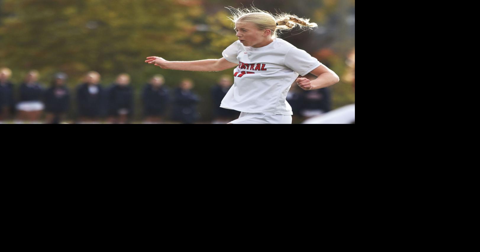 MVC Girls Soccer Preview: Great Expectations -- Defending champ Central girls hungry for more in 2026