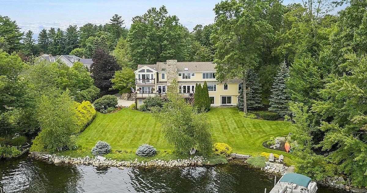 Luxurious lakefront living in Windham, N.H. | Homes