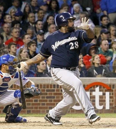 Peace treaty? Fielder wants to talk hitting with his dad