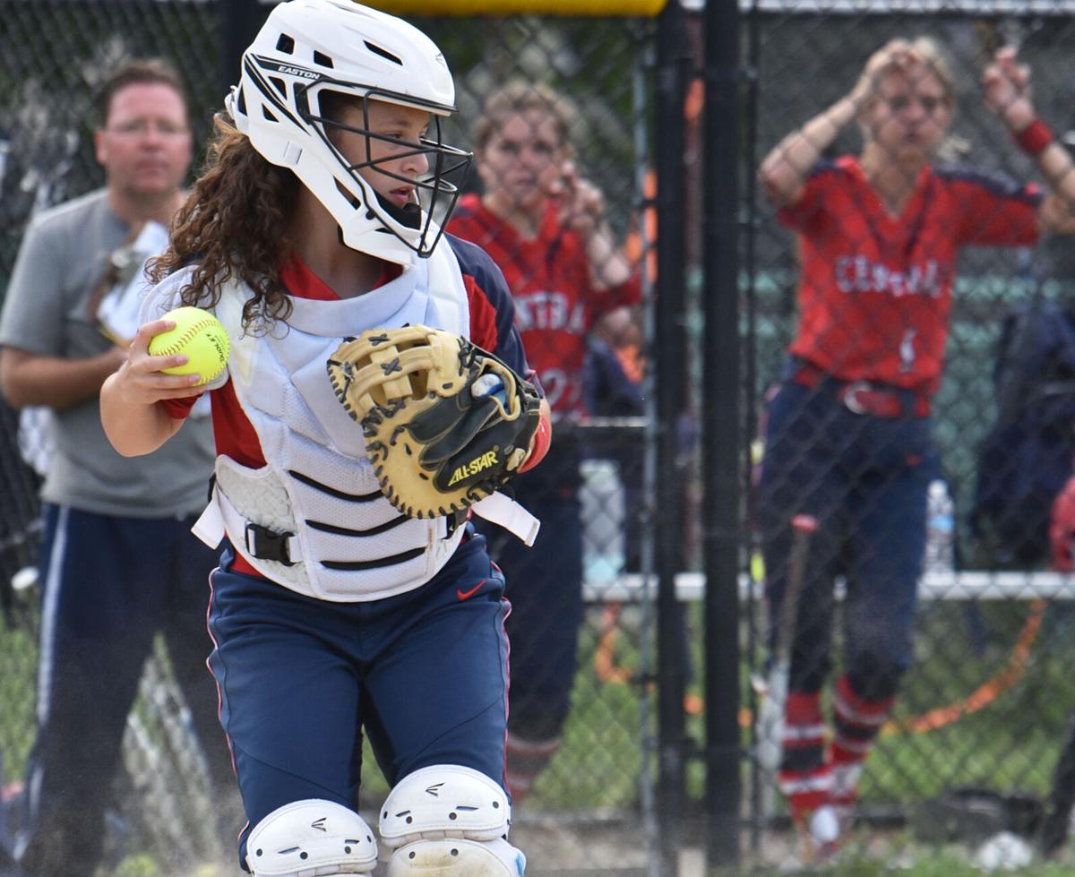 210610_ET_CRU_SOFTBALL_15.JPG