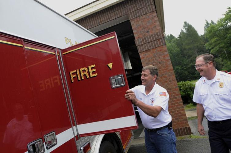 Saving the day Plaistow donates rescue truck to Maine fire department