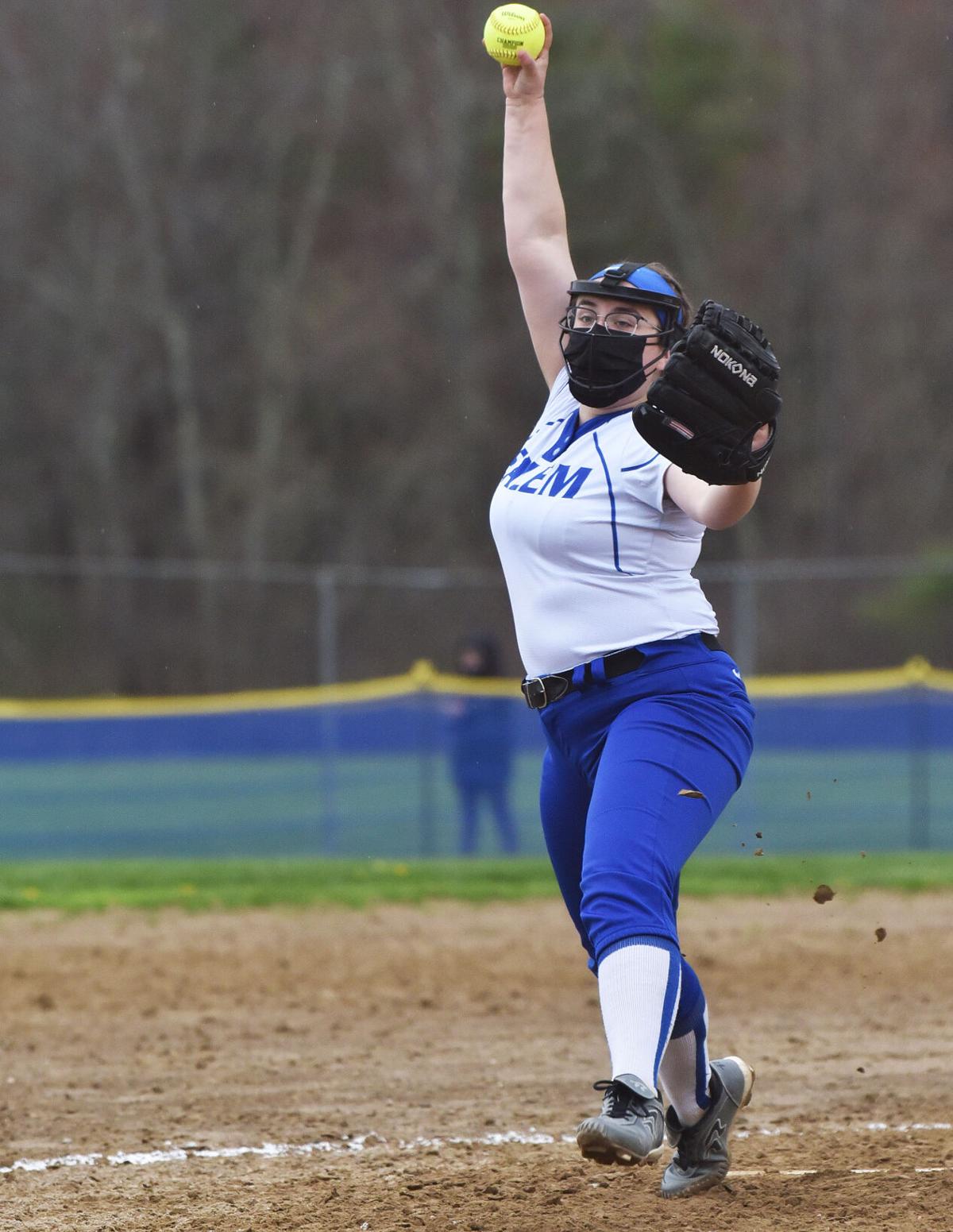 210428_ET_CRU_SOFTBALL_15.jpg