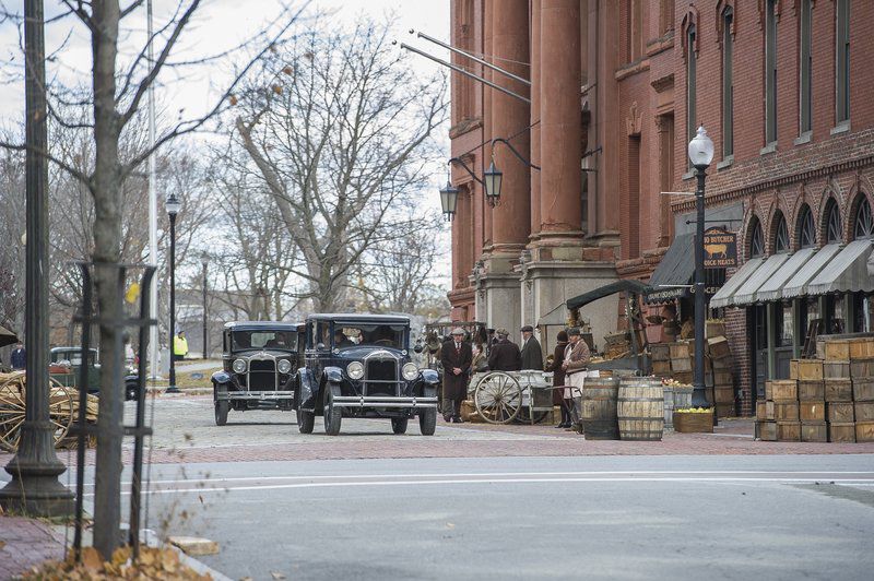 Actors Film Crews Descend On Lawrence Merrimack Valley Eagletribune Com