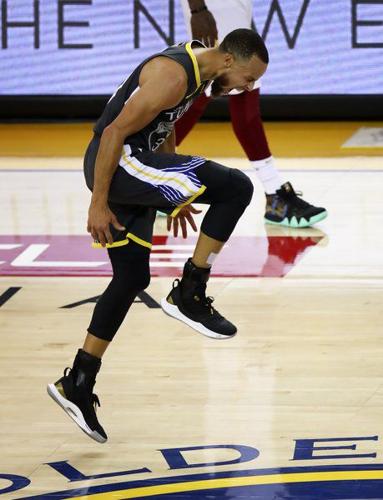 Stephen Curry's Game 3 NBA Finals jersey sells for record price at