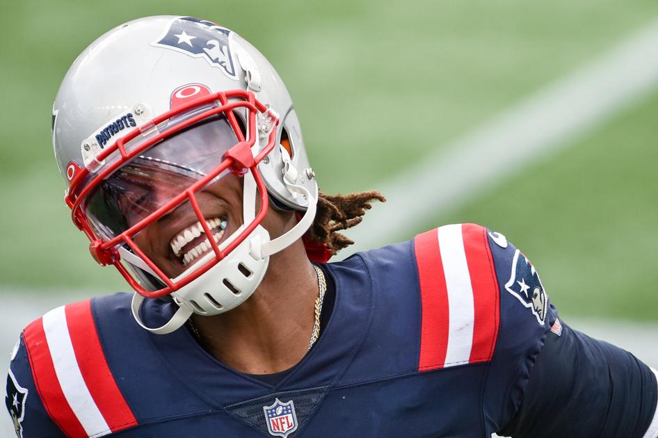 Slideshow New England Patriots Improve To 2 1 After Win Against Las Vegas Raiders Gallery Eagletribune Com
