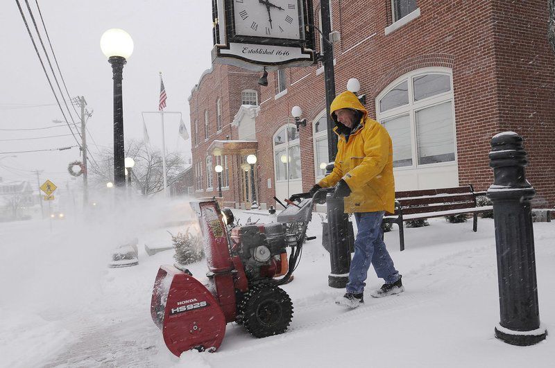 Winter weather batters region eagletribune