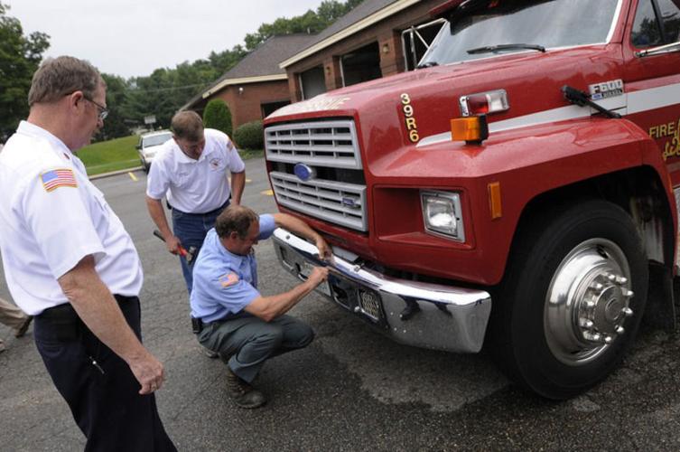Saving the day Plaistow donates rescue truck to Maine fire department