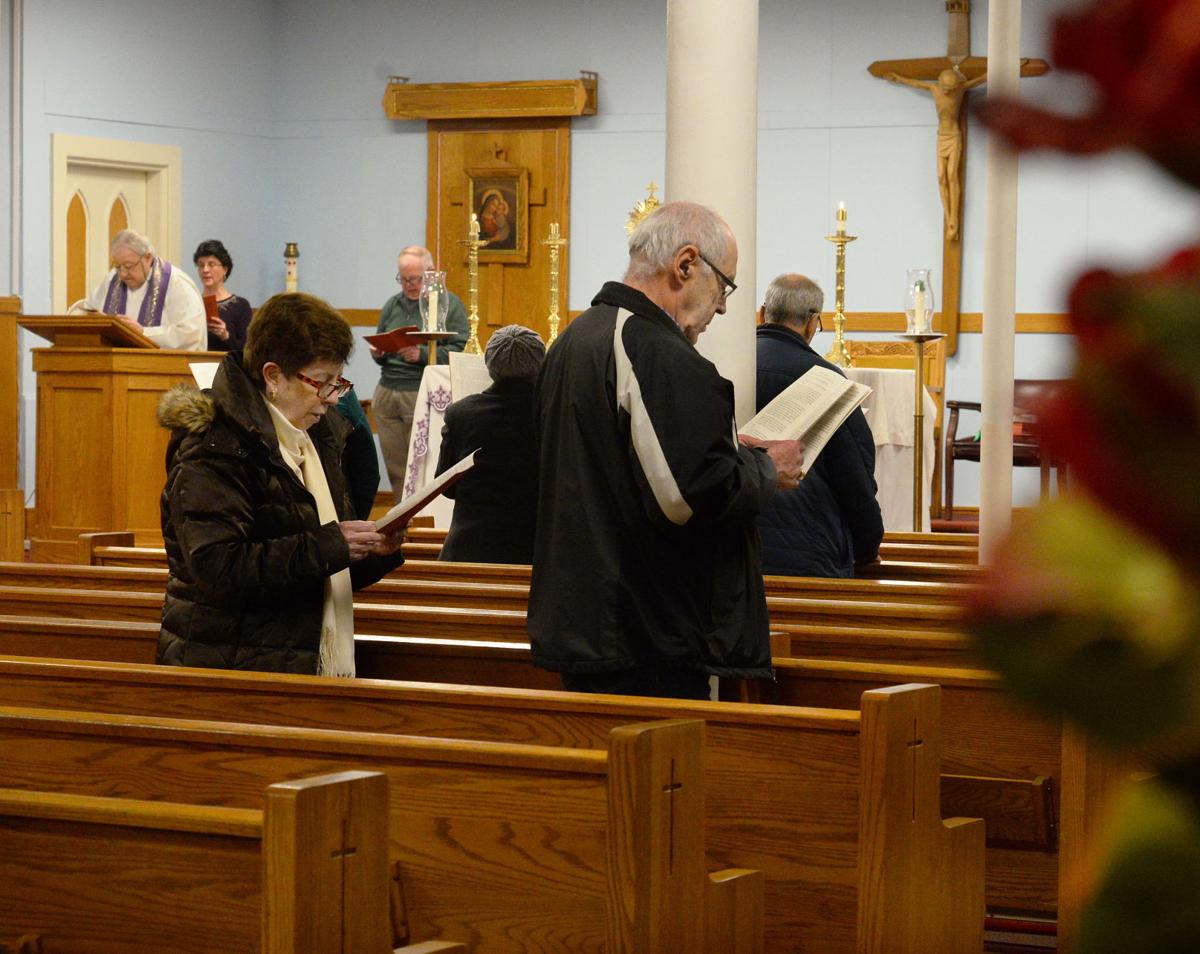 200313_ET_CRU_MASSES CANCELED_7.jpg