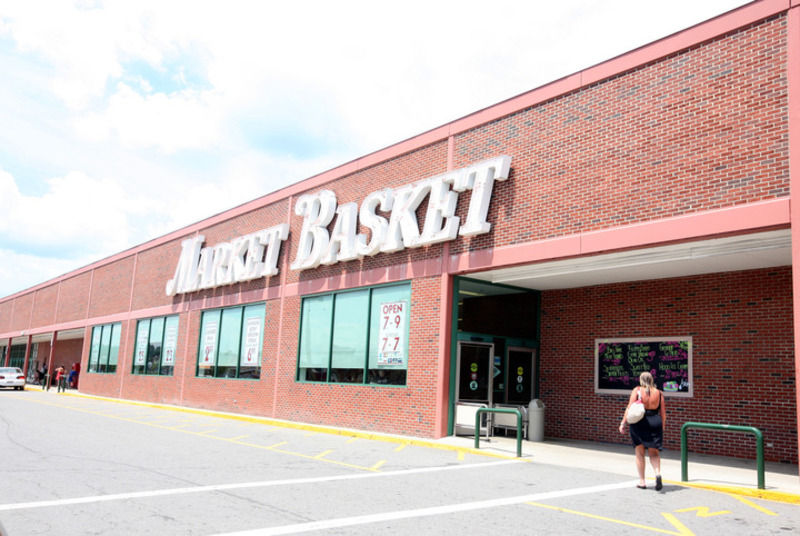 Family feud could lead to Market Basket CEO's ouster Local News