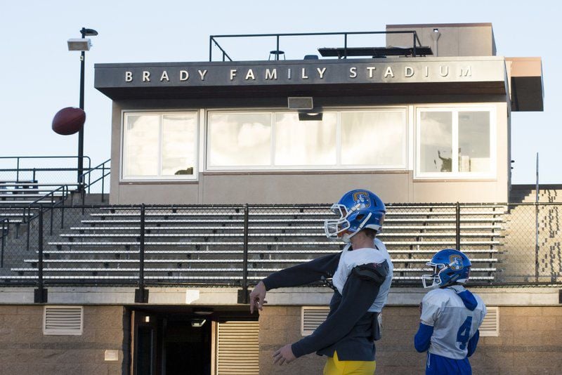 It's the Tom Brady bunch! Champion QB poses with entire family