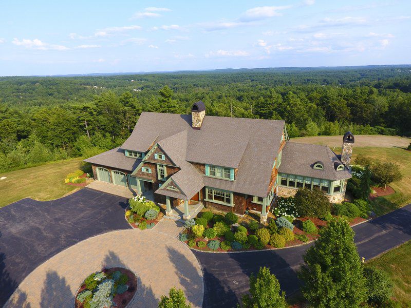 12 Burnham Road, Windham, N.H. Homes