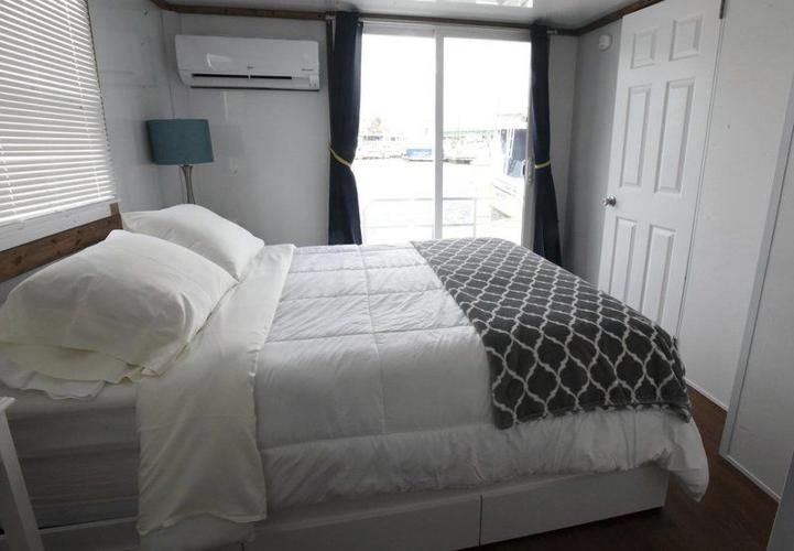 Houseboats a floating hit in Newburyport Local News