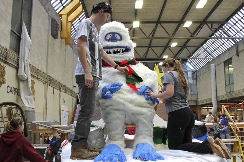 50 Years Later Santa S Still Coming To Town Haverhill Eagletribune Com 50 Years Later Santa S Still Coming To Town Haverhill Eagletribune Com