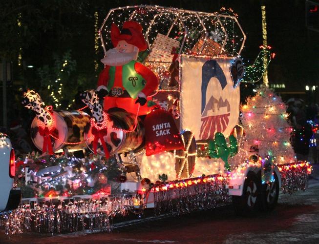 Chandler Parade Of Lights And Tumbleweed Tree Lighting 