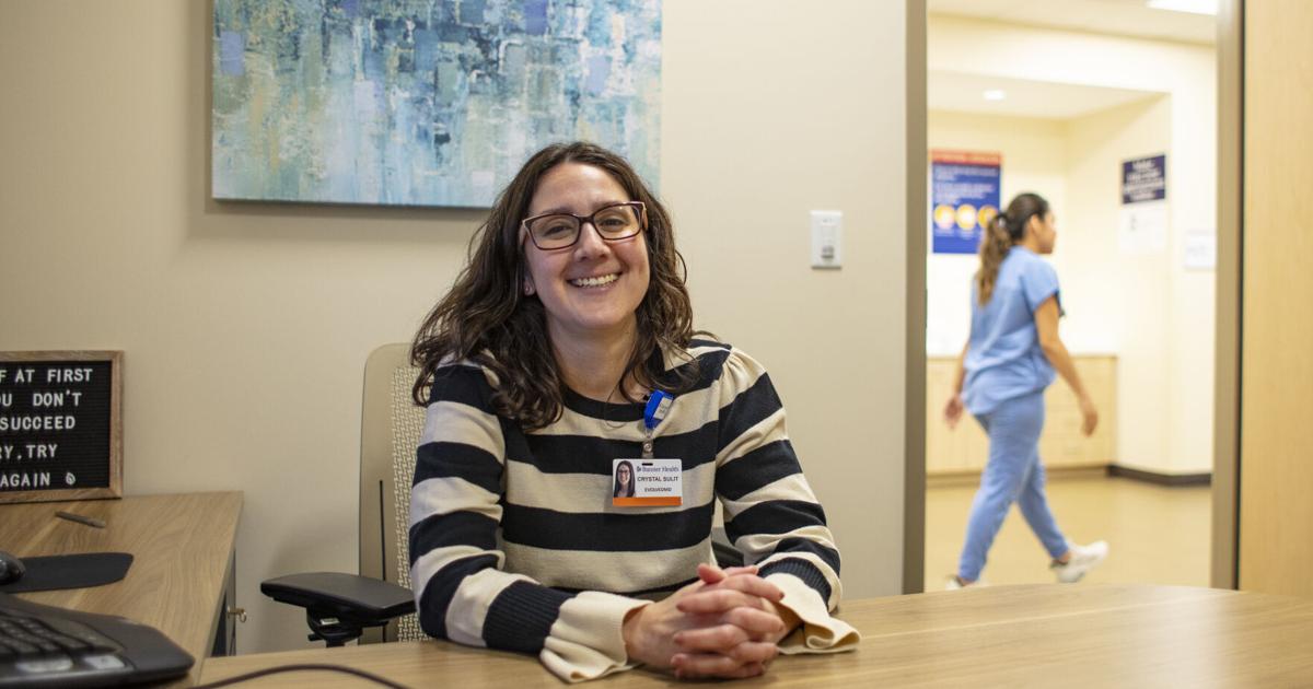 Kelly Batten Banner imbeds mental health experts at clinics | | eastvalleytribune.com