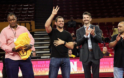 Former UFC welterweight and Arizona State wrestler Aaron Simpson “flashes the fork” to fans at ASU’s third annual MMA Night.