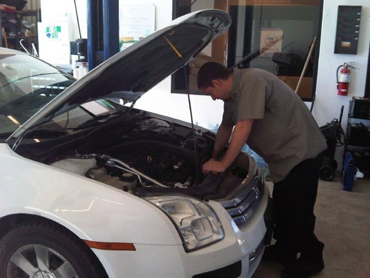 Desert Car Care of Chandler offering free oil change to teachers