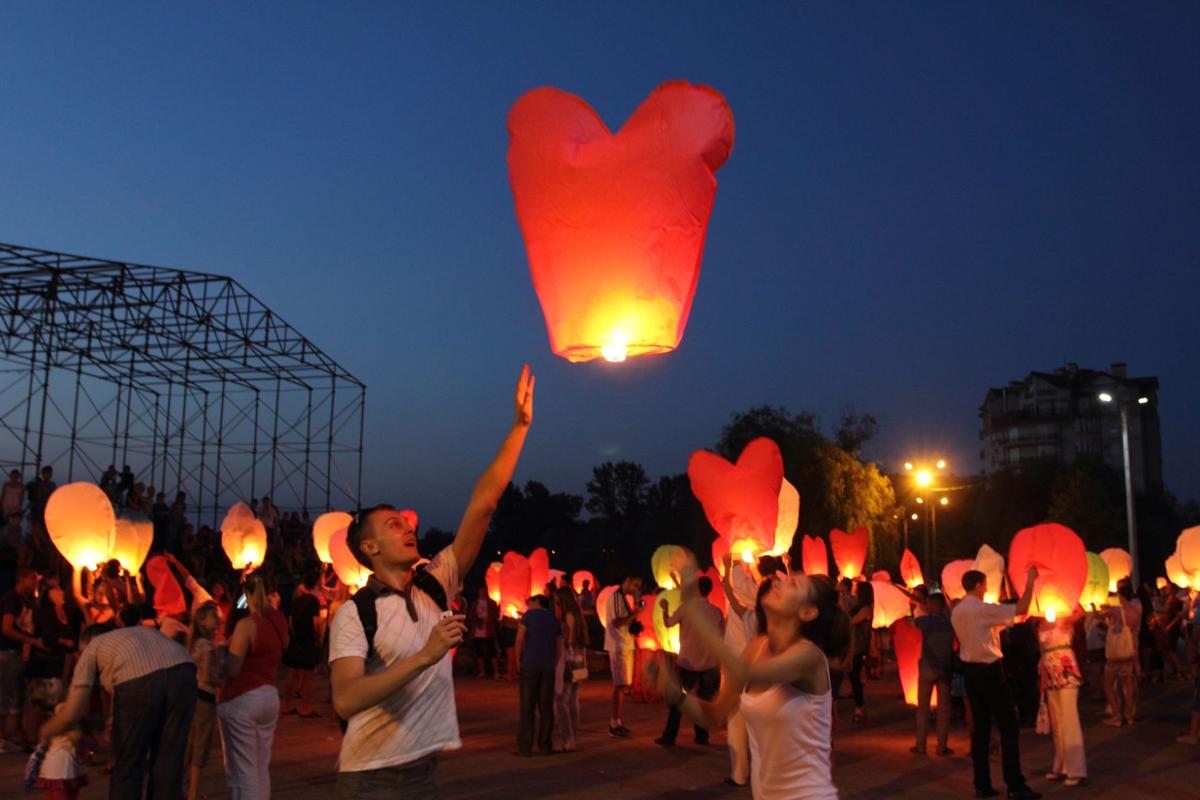 4 Romantic Valentine’s Day must-do’s from East Valley Mom Guide