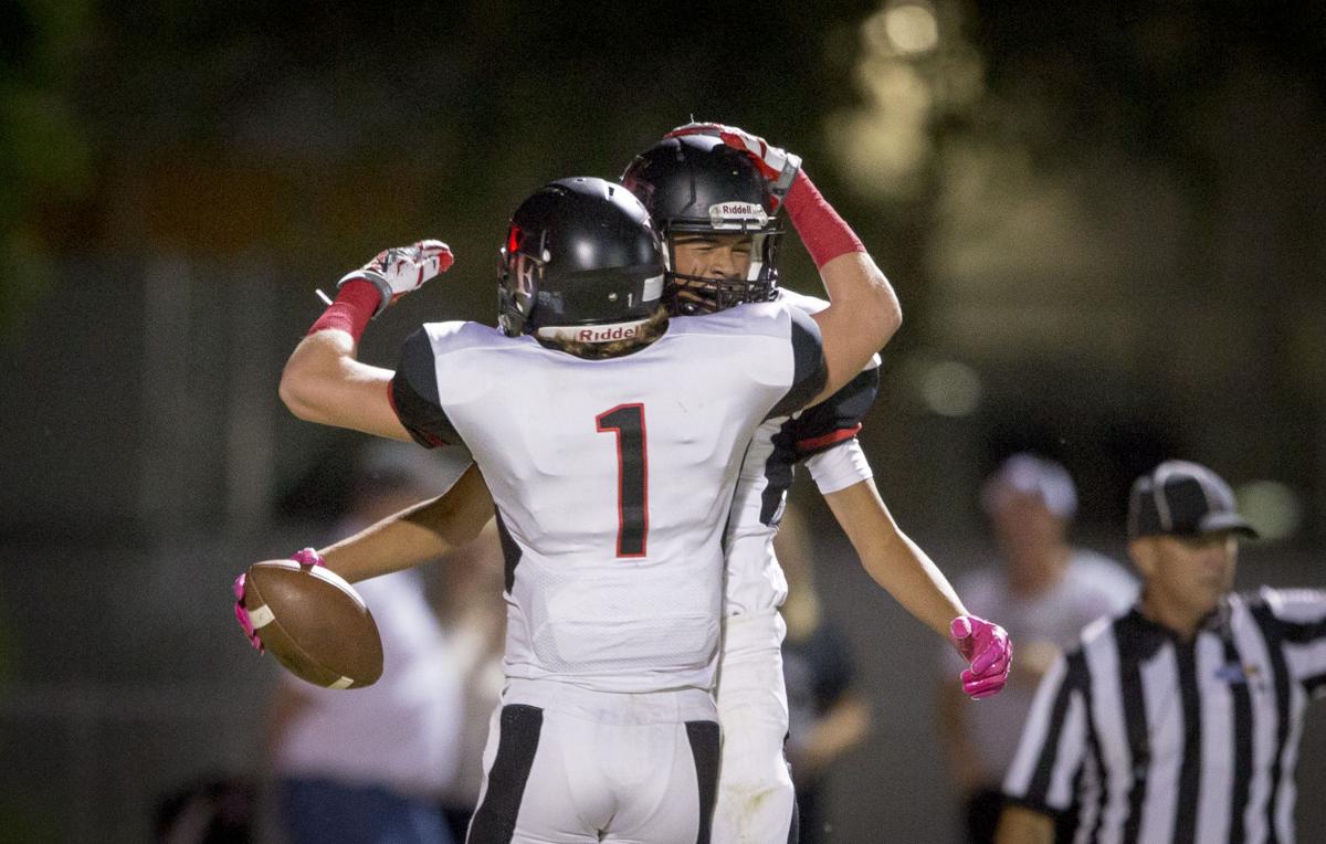 Williams Field Football Players Become Young Mentors East Valley