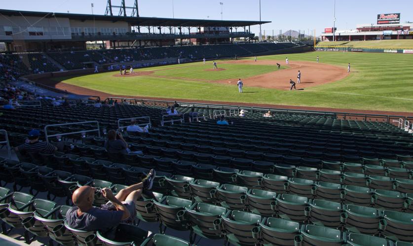 Photos Fall League Baseball Get Out