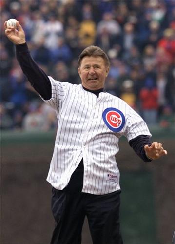 OFFBEAT: Chicago Cubs legend Ron Santo's ashes to be scattered around  Wrigley third base