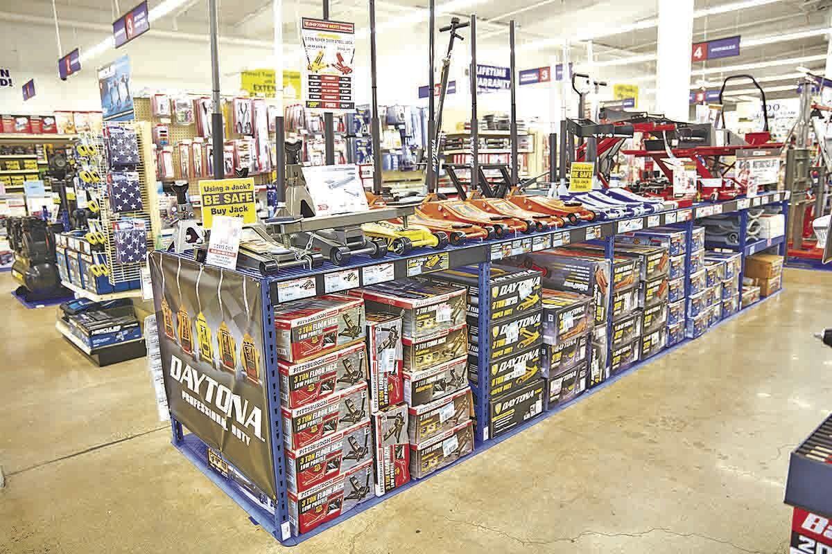 Mesa Is Home To Harbor Freight Tools' 27Th Store In Az | Business |  Eastvalleytribune.Com