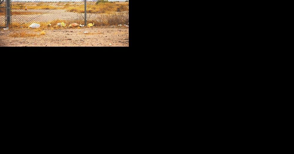 ADOT playing catch up on region's highway trash | | eastvalleytribune.com - Vimarsana News