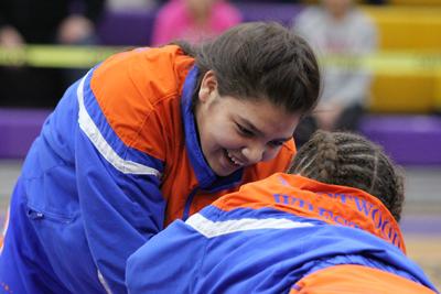 Ev High School Girls Wrestlers No Longer Grapple With Inequality Sports Eastvalleytribune Com